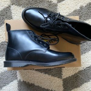 NIB Dr Martens Emmeline black 5 eye boot Sz 10